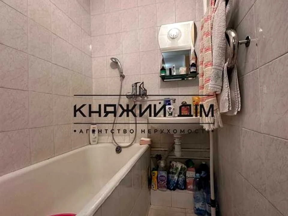 Квартира. Київ, Березняківська вул.