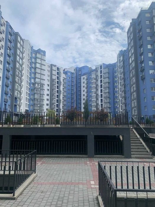 Продам 2х кімнатну квартиру в ЖК "Княгинин"