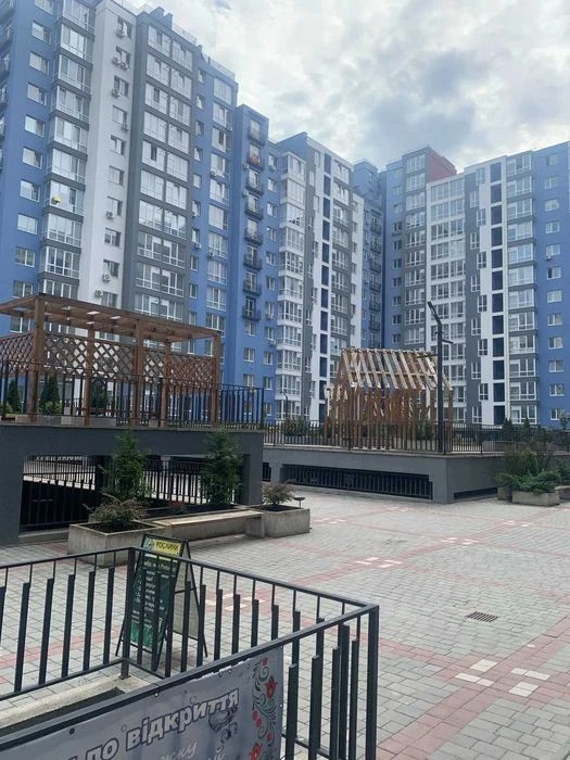 Продам 2х кімнатну квартиру в ЖК "Княгинин"