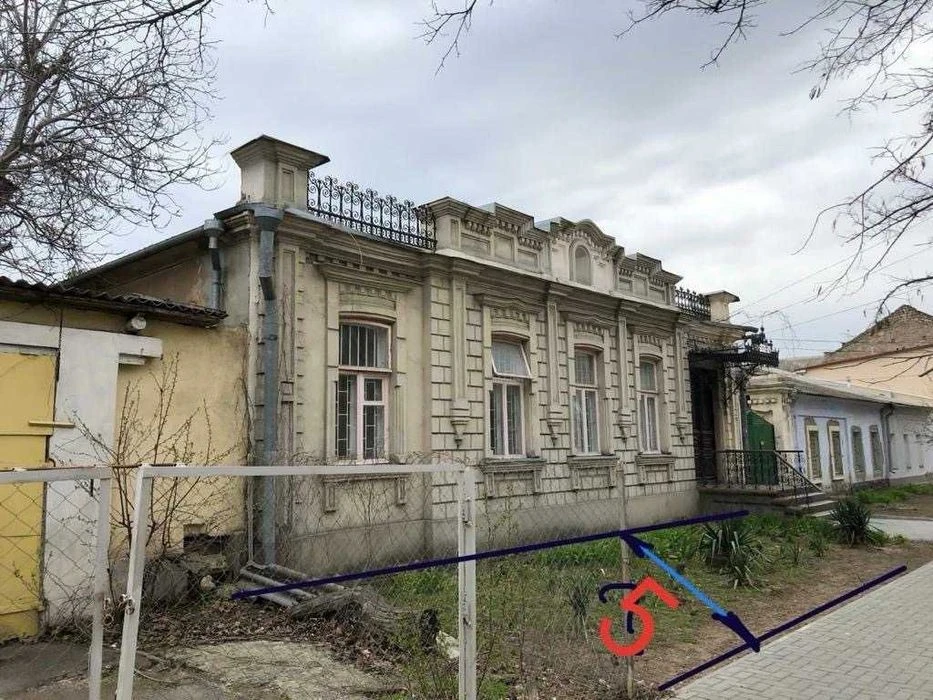 Продаю квартиру в Центре, 130м, удобно под бизнес.