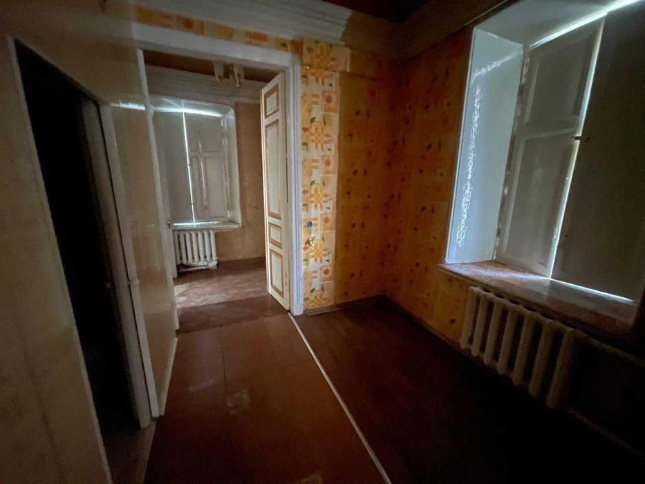 Продаю квартиру в Центре, 130м, удобно под бизнес.