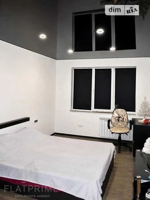 Продаж 1к квартири 33.5 кв. м на просп. Голосіївський 21 • I