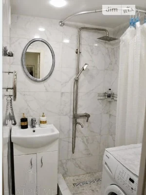 Продаж 1к квартири 33.5 кв. м на просп. Голосіївський 21 • I