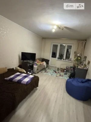 Продаж 1к квартири 39.1 кв. м на вул. Академіка Єфремова 7 •