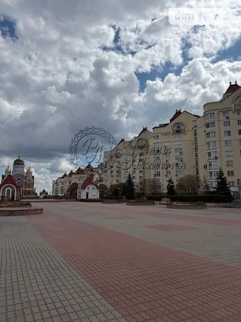 Продаж 3к квартири 150 кв. м на просп. Володимира Івасюка 24