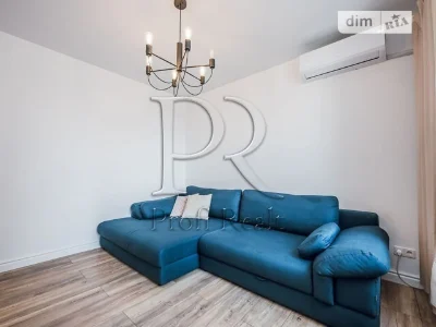 Продаж 2к квартири 68.9 кв. м на вул. Сергія Данченка 30 • I