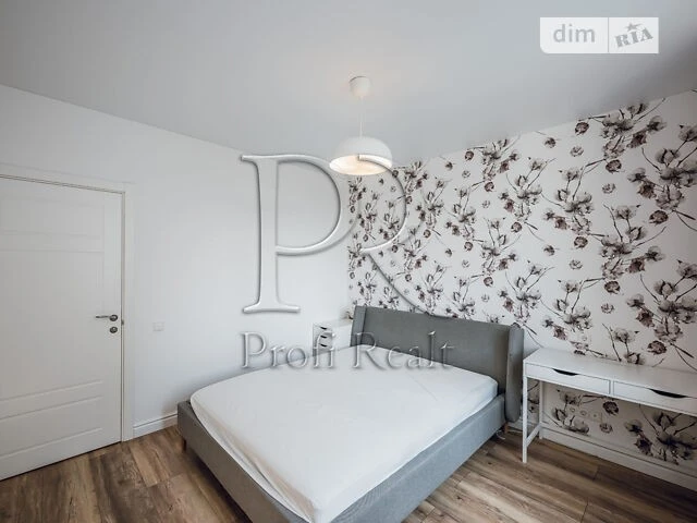 Продаж 2к квартири 68.9 кв. м на вул. Сергія Данченка 30 • I