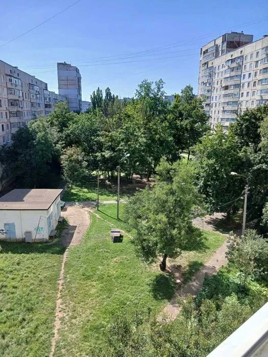 For sale 1-room. 6/12 33m2 Alekseevka metro station Victory! there is Video