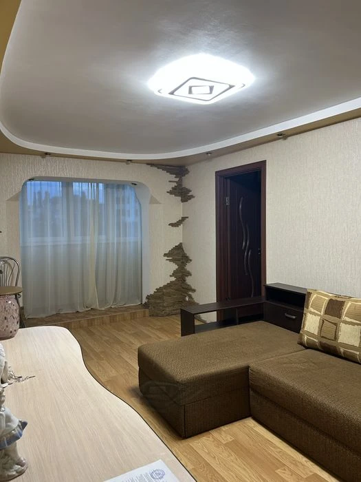 Продам 2 кімнатну квартиру 3/5 з А/О , ремонтом і меблями в