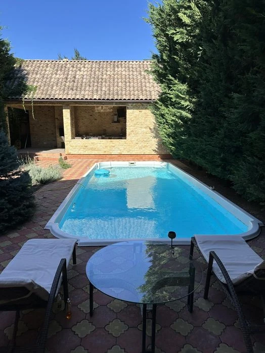 Beautiful house in Sauvignon