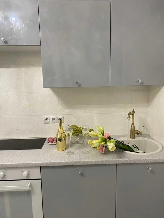Продаж 1 кім квартири, вул. Волинська 9А, площа Космонавтів.