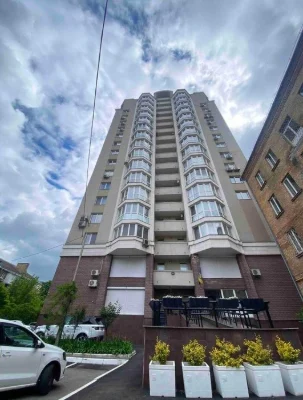 Продаж 1 кім квартири, вул. Волинська 9А, площа Космонавтів.