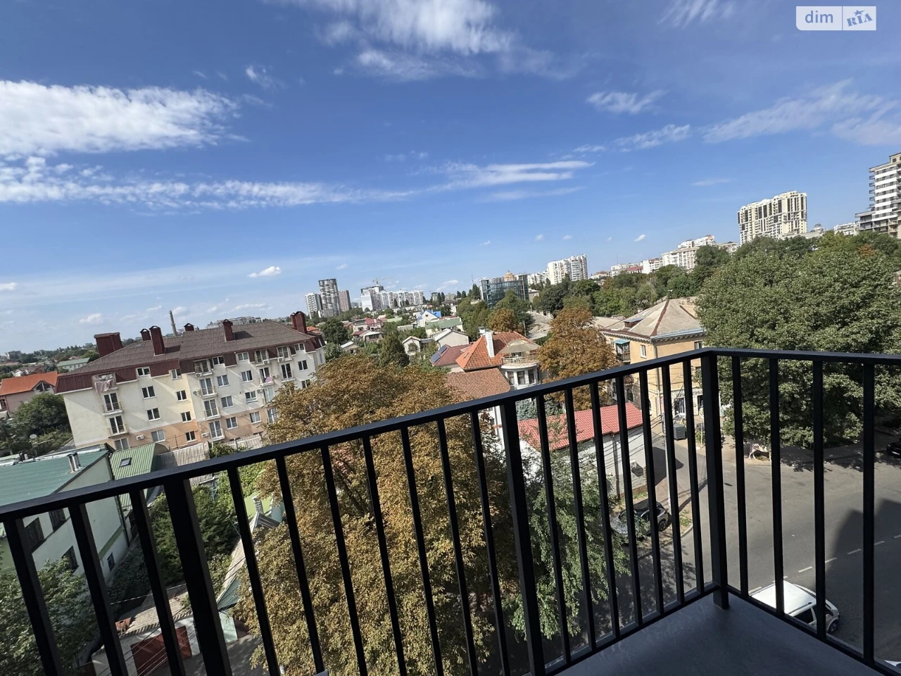 Продаж Квартира Середній Фонтан