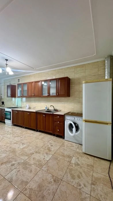 Продам 2-кімн. квартиру 83м², ІНДИВІДУАЛЬНЕ ОПАЛЕННЯ, 2 пове