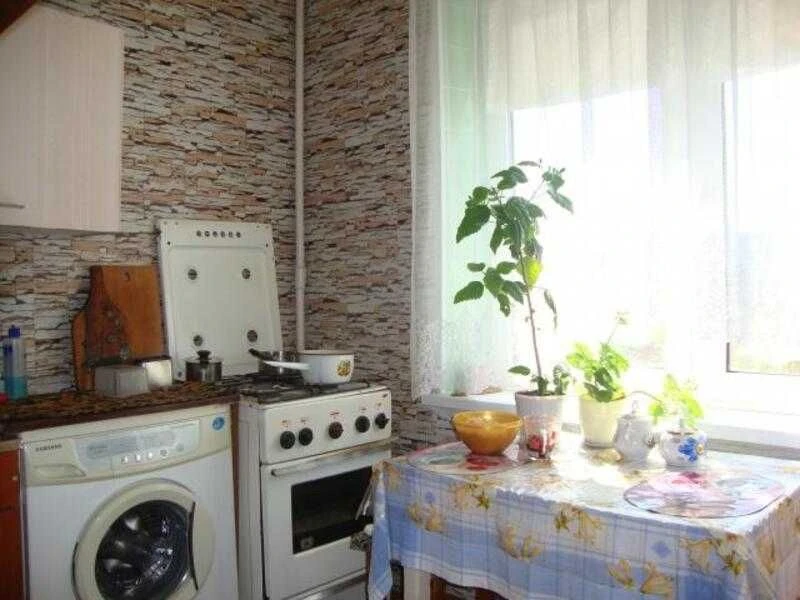 Продам квартиру 2 ком,  район ХТЗ