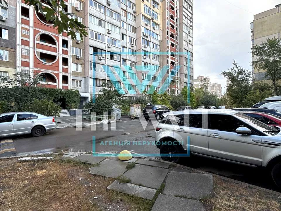 Квартира. Київ, Архітектора Вербицького вул.