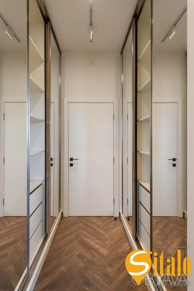 4-комнатная квартира, 210 кв.м