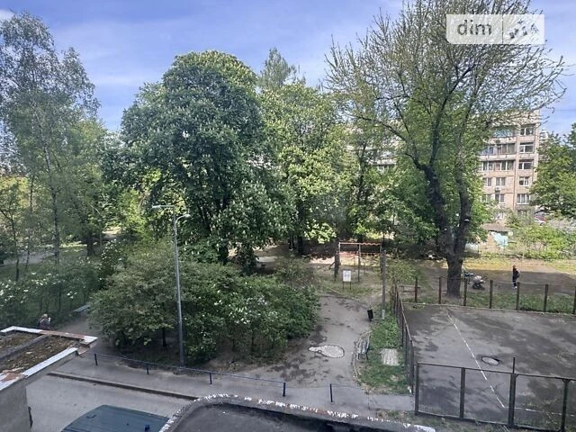 Продаж 2к квартири 58.9 кв. м на вул. Петра Болбочана 4А • I