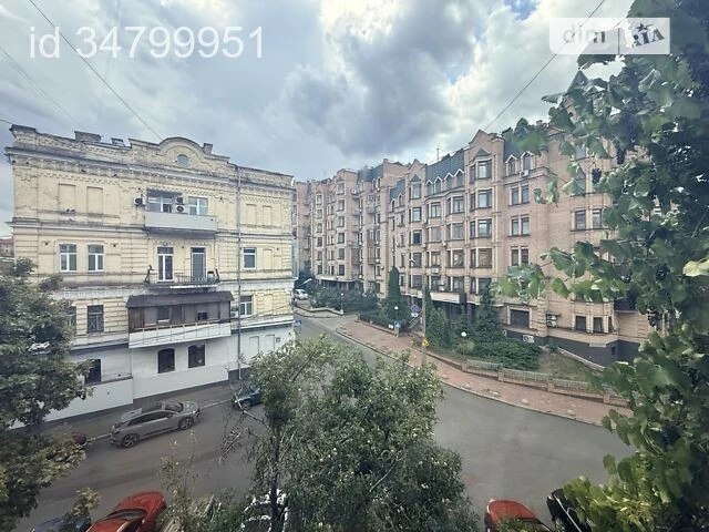 Продаж 2к квартири 48 кв. м на вул. Кудрявська 27-29 • ID 34