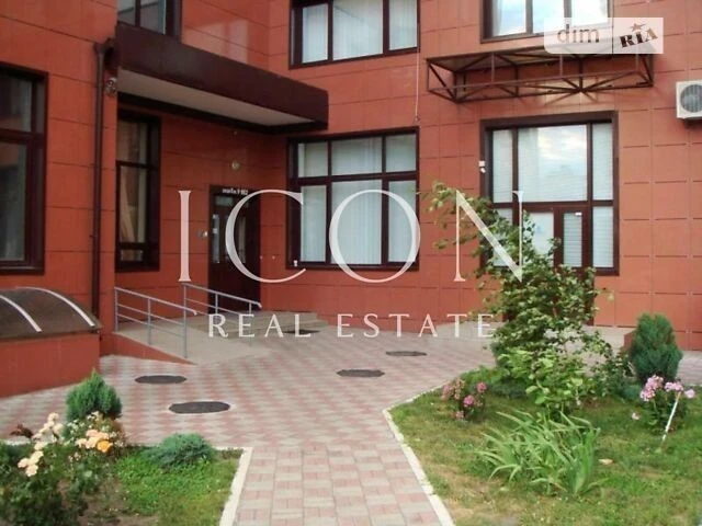 Продаж 3к квартири 110.2 кв. м на вул. Олександра Мишуги 12