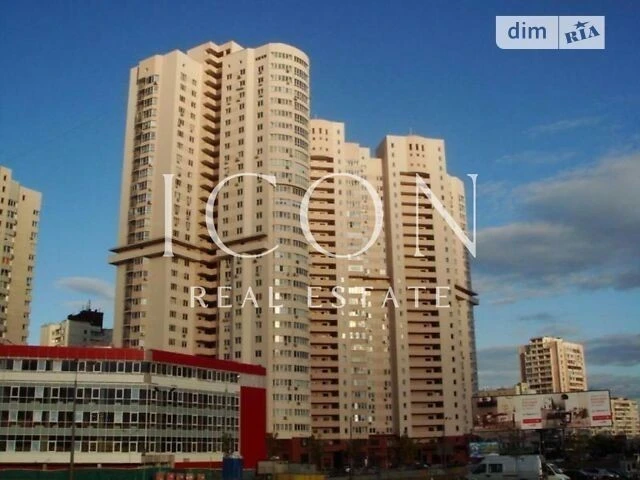 Продаж 3к квартири 110.2 кв. м на вул. Олександра Мишуги 12