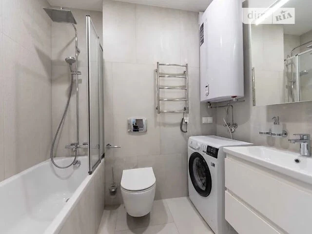 Продаж 1к квартири 40 кв. м на вул. Родини Кістяківських 6 •