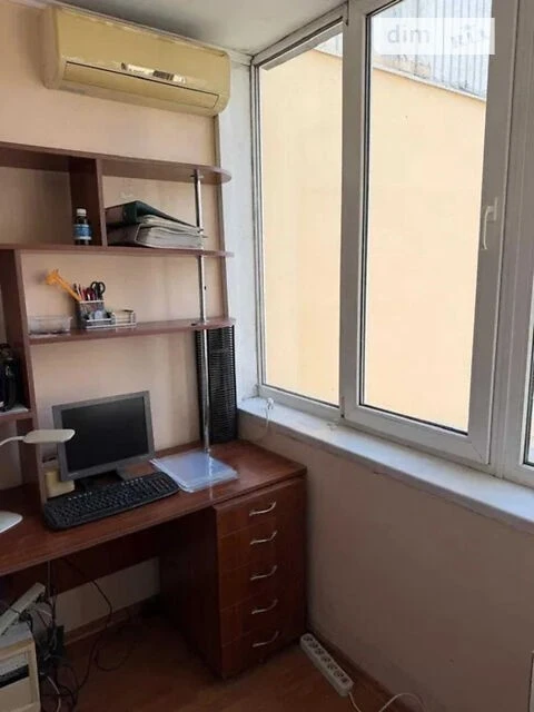 Продаж 3к квартири 87.3 кв. м на вул. Генерала Генадія Вороб