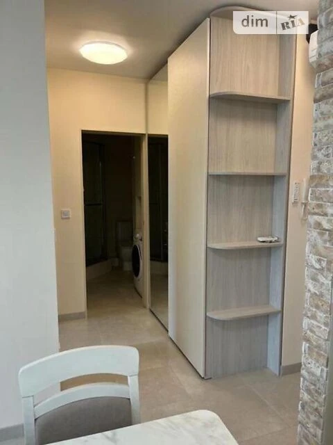 Продаж 1к квартири 40 кв. м на вул. Регенераторна 4 • ID 347