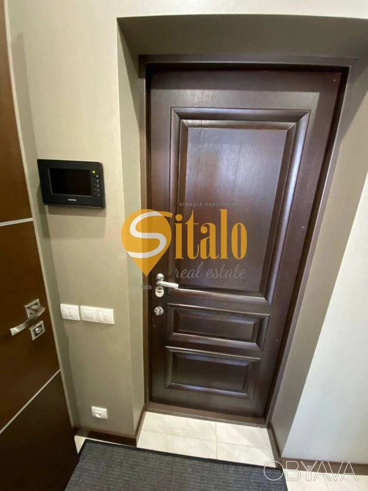 5-комнатная квартира, 220 кв.м