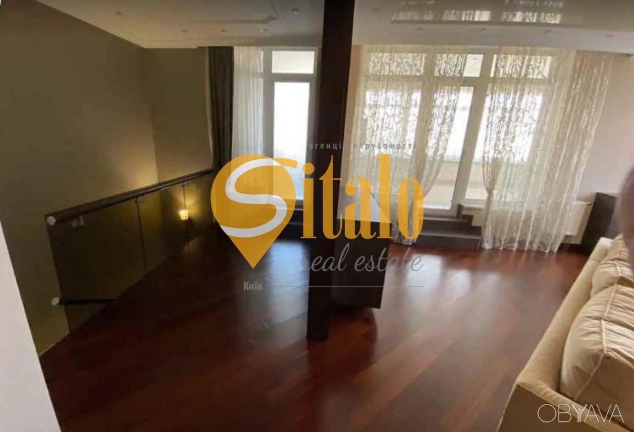 5-комнатная квартира, 220 кв.м