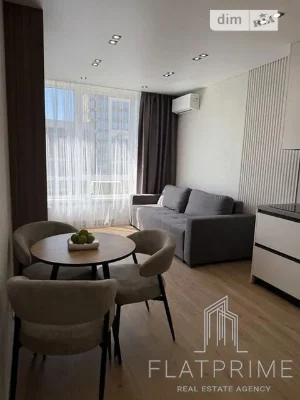 Sale of 1-room apartment 42.5 sq. m. on Rodiny Kristeriv St. 14B •