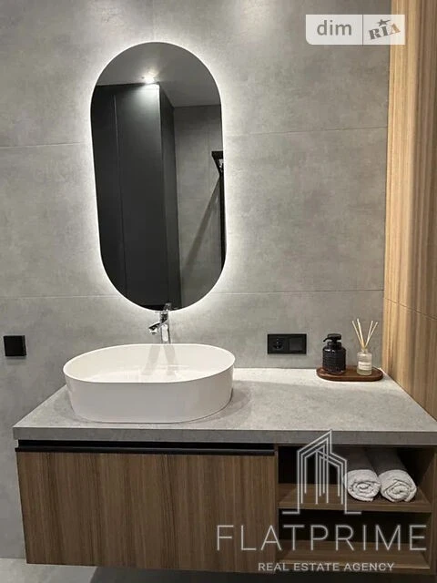 Sale of 1-room apartment 42.5 sq. m. on Rodiny Kristeriv St. 14B •