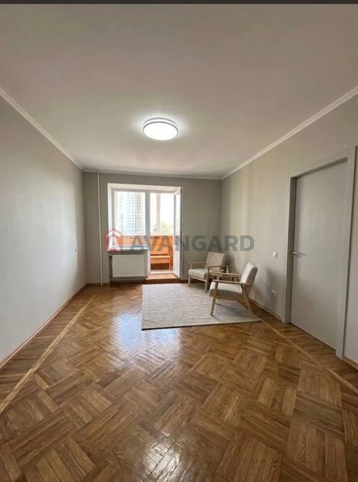 2-х квартира, гарна локація, автономне газове опалення