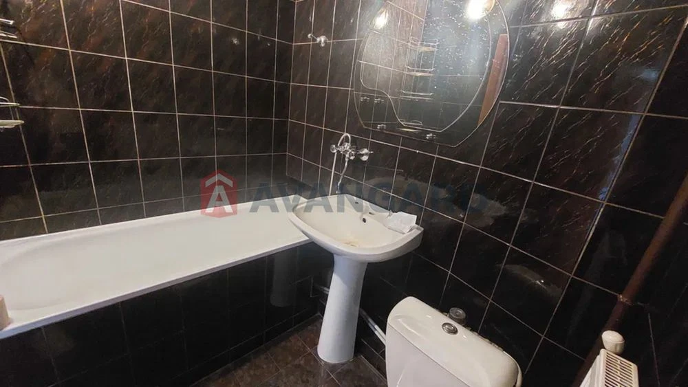 2-х квартира, гарна локація, автономне газове опалення