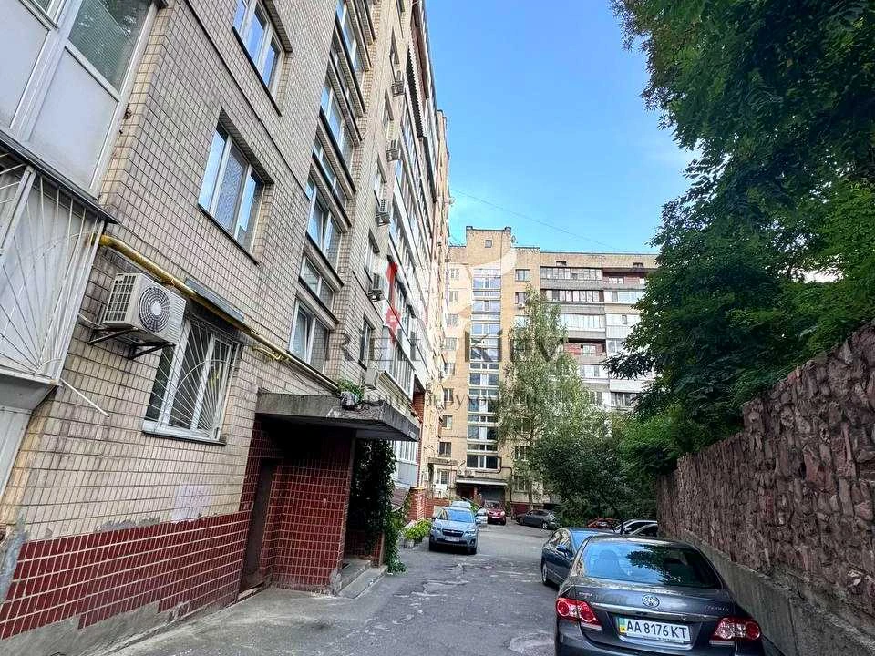 Квартира. Київ, Ковпака вул.