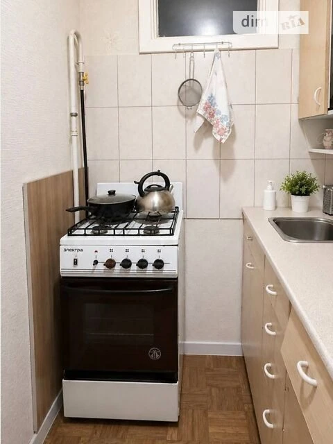 Продаж 1к квартири 26 кв. м на вул. Кубанської України 29А •