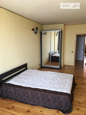 Продаж 2к квартири 60 кв. м на вул. Миколи Закревського 42 •