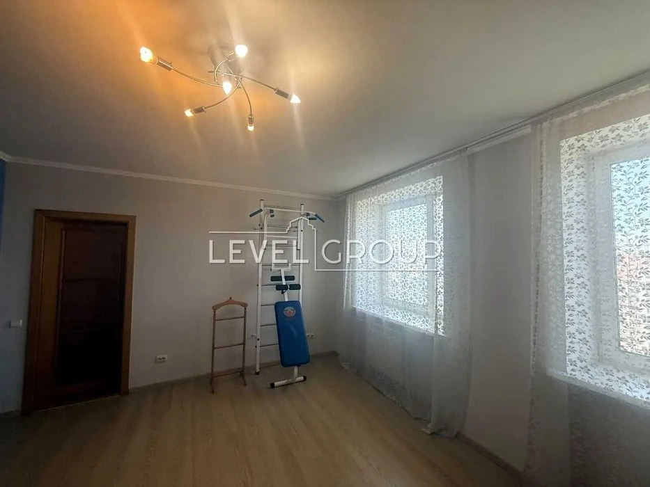 Продам квартиру 138м2 Харківське шосе 58 Дарницький район Ре