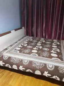 Продам 2 комн S-80 м/Парк Победы/Генуэзская/Генератор/ Парки