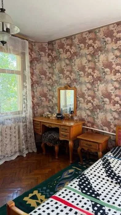 Продажа 3-комнатной квартиры на Черемушках, улица Вадатурско