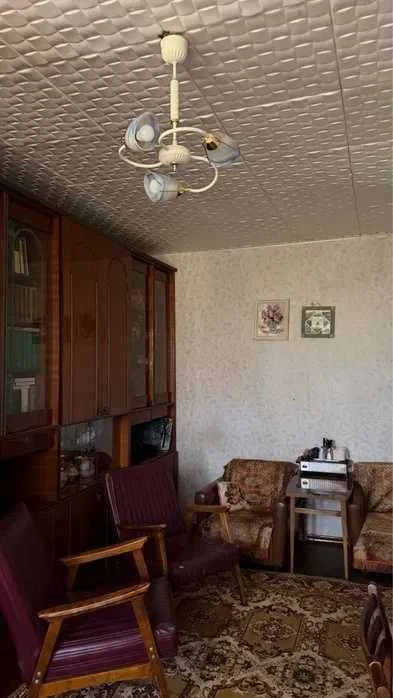 Продажа 3-комнатной квартиры на Черемушках, улица Вадатурско