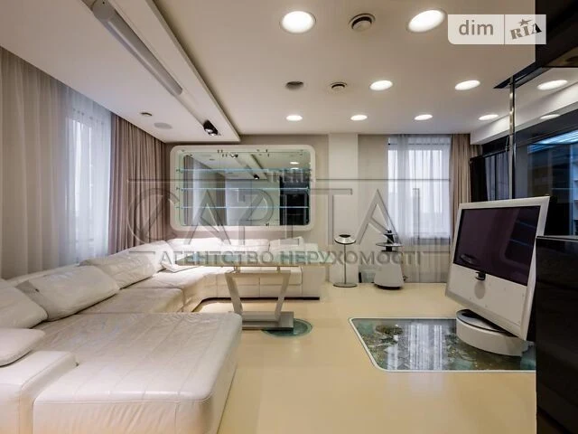 For sale 2-room apartment 90 sq. m on the descent of Klovsky 17 • ID 34714