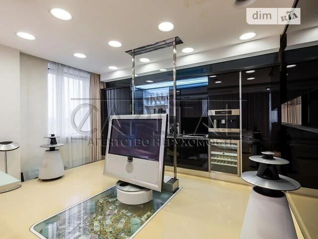 For sale 2-room apartment 90 sq. m on the descent of Klovsky 17 • ID 34714