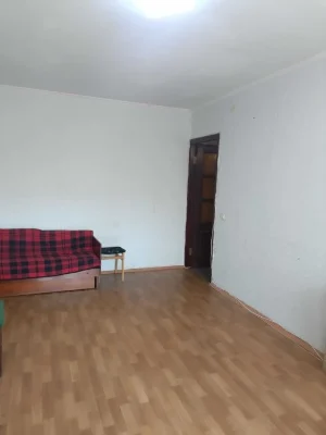 2-room apartment in Kharkiv, good condition.