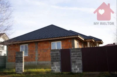 Просторий будинок район вулиці Джерельної — 163 м² на 8