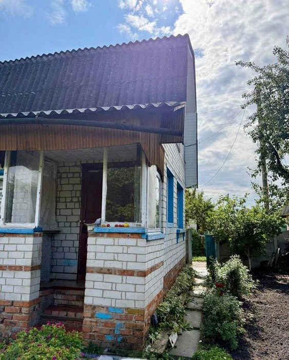 Двоповерхова, цегляна дача, в СТ Весна, ТОРГ