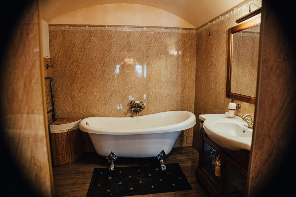 Продаж 6к квартири 140 кв. м на вул. Паркова , Львів