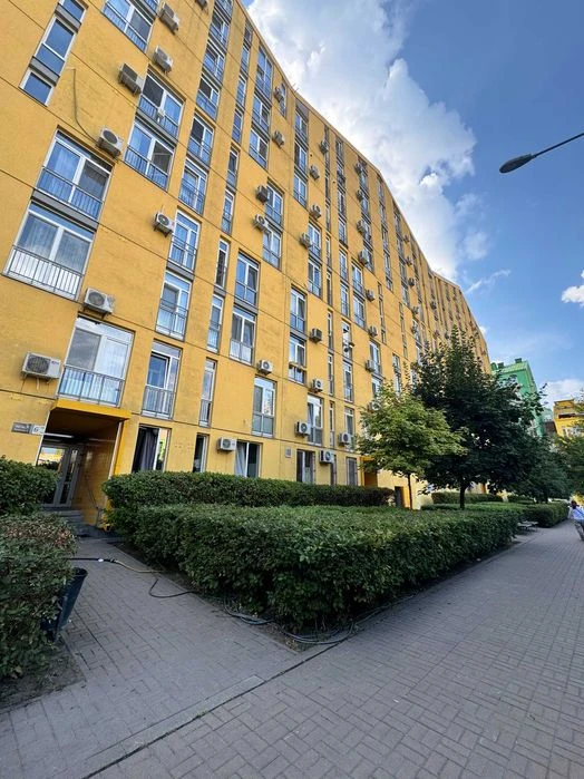 Продаж 1 кімнатної квартири вул. Регенераторна ЖК Комфорт Та