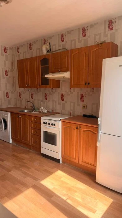 Без Комісії! Продаж 2 кімн. квартири вул. Драгоманова, Позня
