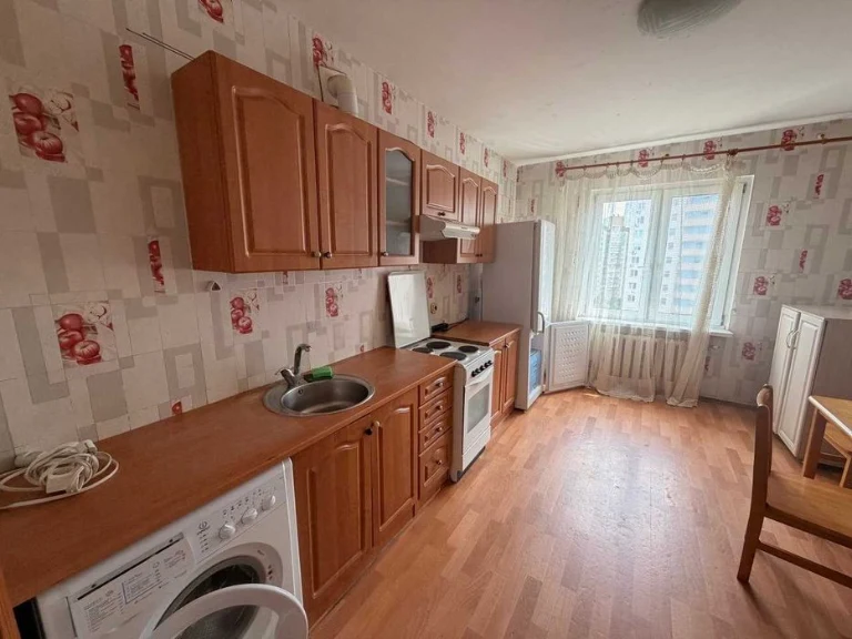 Без Комісії! Продаж 2 кімн. квартири вул. Драгоманова, Позня